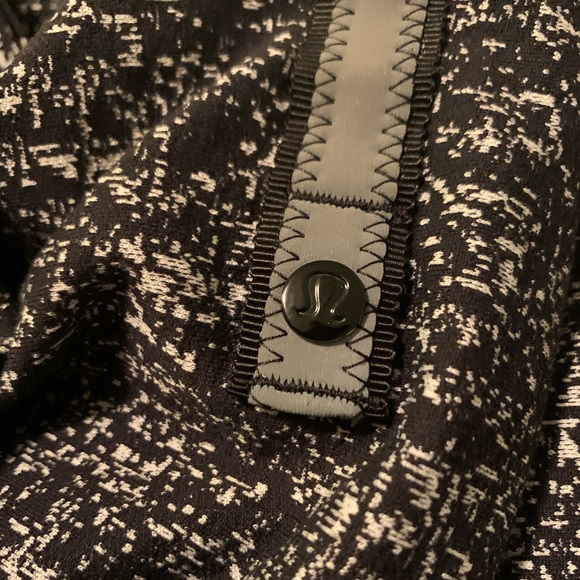 LULULEMON VINYASA SCARF - Picture 2 of 4